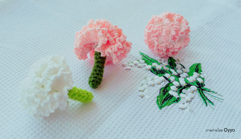 crochet carnation
